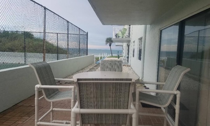 New Smyrna Beach Copropriété | Belle et RAISONNABLE condo New Smyrna Beach près de tout!