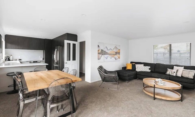 Mount Maunganui Maison | Easy Living ~ Mount Maunganui - Beyonder Holiday Homes