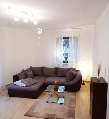 Schoeneck Appartement | Ebenerdige Ferienwohnung mit großer Terrasse in der Nähe des Waldes, zum wohlfühlen