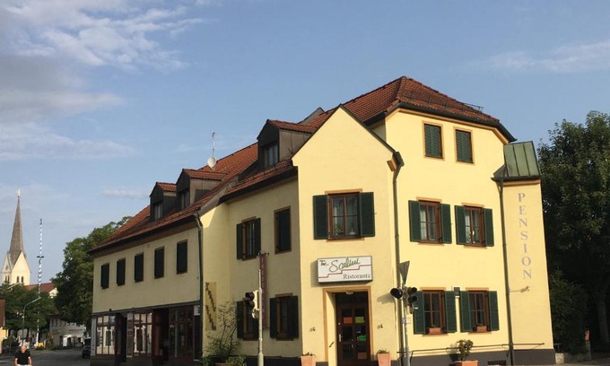 Feldmoching - Hasenbergl Maison | Eberl Hotel Pension München Feldmoching