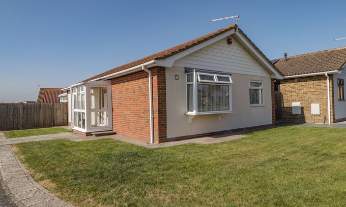 Whitstable Cottage | Echo Beach, SEASALTER