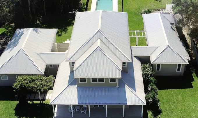 One Mile Maison | Echo Beach House One Mile