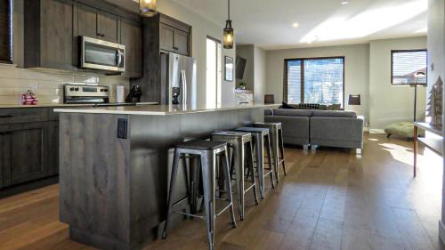 Sun Peaks Maison | Echo Landing #22 by Bear Country
