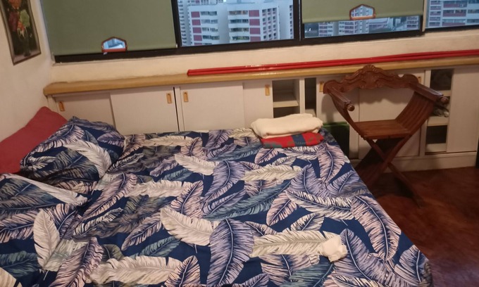 East Coast Copropriété | One furnished bedroom to let out in house between Airport/City next 2 Sea/Beach