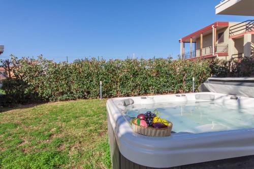 Agnone Bagni Appartement | Eclisse House Few Steps From The Sea - Happy Rentals
