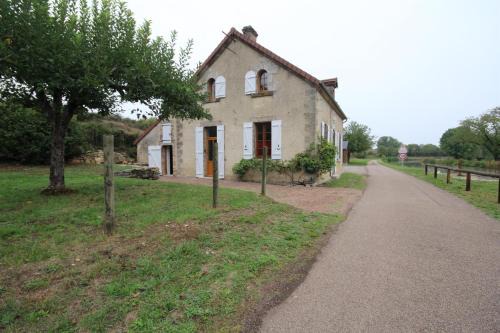 Alluy Maison | Ecluse d'Aiguilly