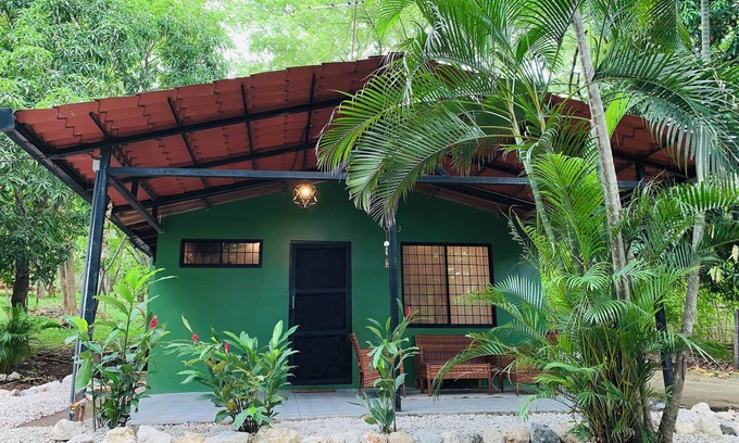 Rio Seco Cottage | Eco-Cabina Surf House in Guanacaste Province with AC, WiFi