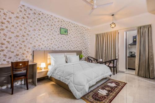 Sector 40 Appartement | Eco Charm in Every Corner with Balcony