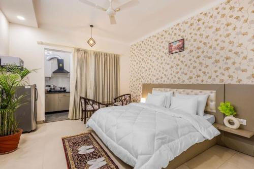 Sector 40 Appartement | Eco-chic haven in Gurgaon with balcony