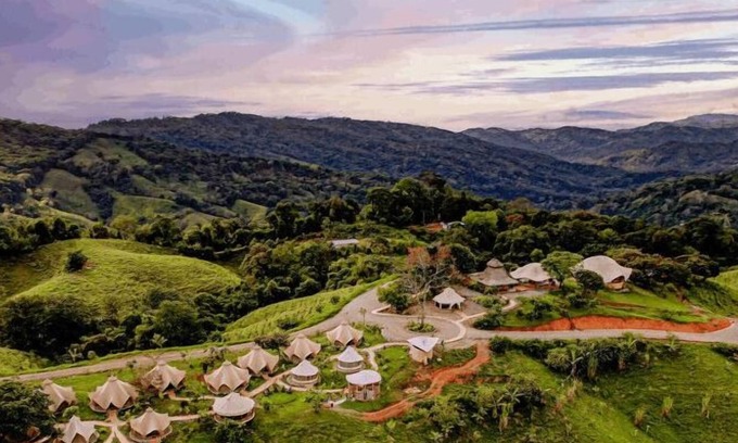 Dominical Location De VR | Eco Luxe Glamping Nest #4 - 2 Queen Beds at Holos