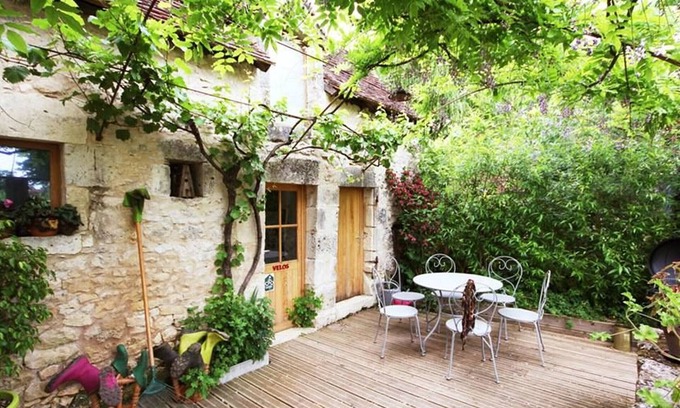 Pouligny-Saint-Pierre Cottage | Grange éco-rénovée au cœur de la nature