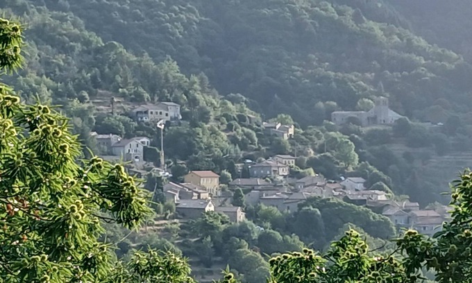 Brujas Appartement | Eco-renovated self-contained accommodation in a small hamlet in southern Ardèche