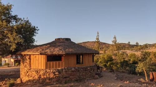 Sao Luis Autre | Eco Roundhouse Quinta Carapeto