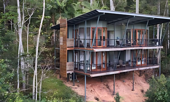 Smiths Creek Chalet De Ski | Ecoasis Sanctuary: Scenic Range View Chalet