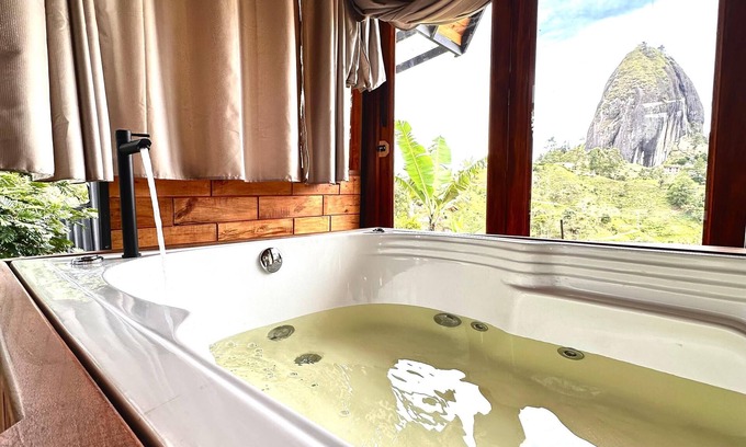 Guatape Cabine | Ecoedén Glamping