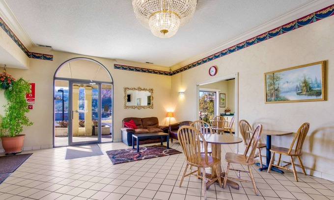 Corbin Hôtel | Econo Lodge