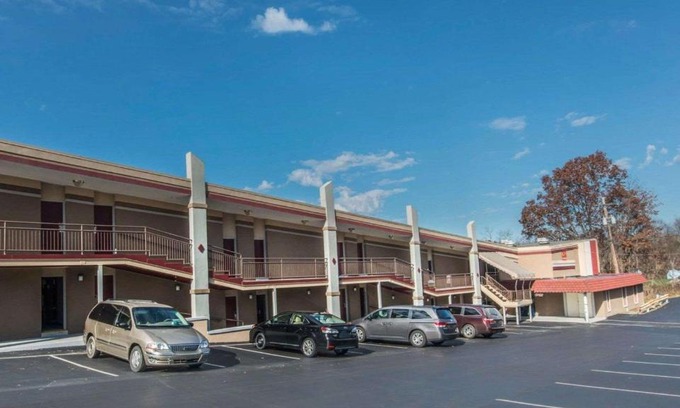 Hermitage Cabine | Econo Lodge