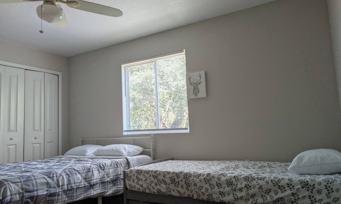 Tallahassee Maison | Economical Townhouse, 3Br/3Ba, 6 mins to FSU [619]
