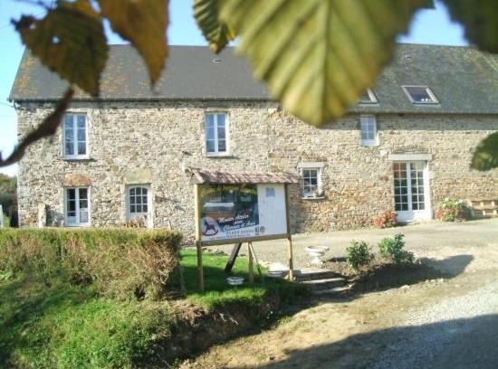Bolleville Maison | Ecuries Leseigneur - Gite