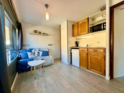 Les Carroz-d'Araches Appartement | Edelweiss Résidence plein centre de la station rez de chaussée 50 m des navettes gratuites belle terrasse et grand parking privé en sous sol