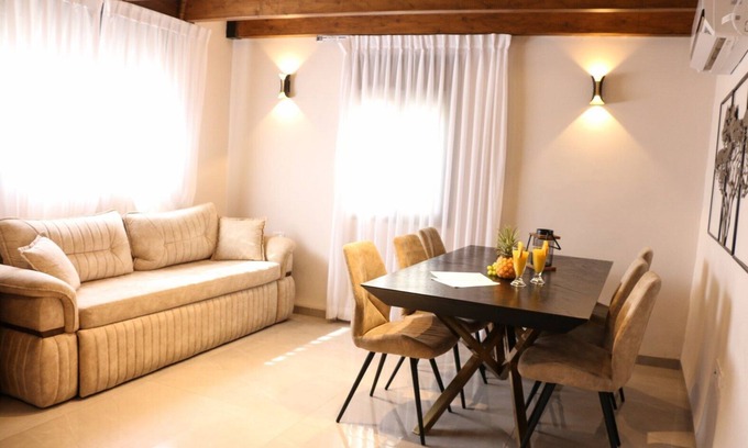 Safed Appartement | Eden - luxury apartment in the old city with a spa