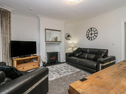 Bare Appartement | Eden on the Crescent