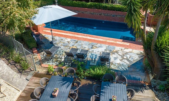 Yarra Glen Maison | Eden Yarra Valley Accommodation 12-27 Guests. Flexible Options 5-10 Bedrooms