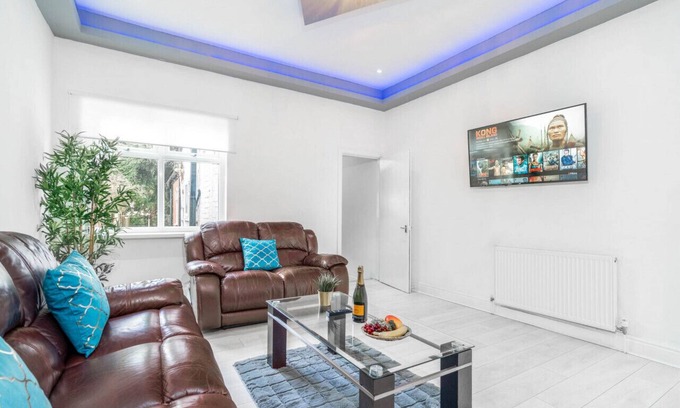 Stirchley Appartement | Edgbaston Luxe Townhouse - Parking - Terrace
