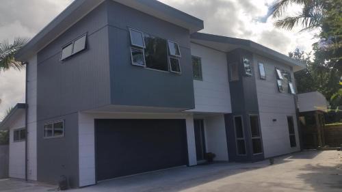 Tauranga Maison | Edgehill - semi self-contained eco friendly home