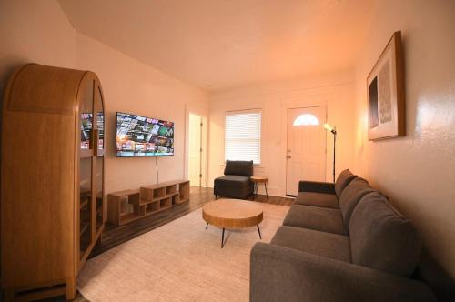 Detroit - Shoreway Appartement | Edgewater Stay on W78th