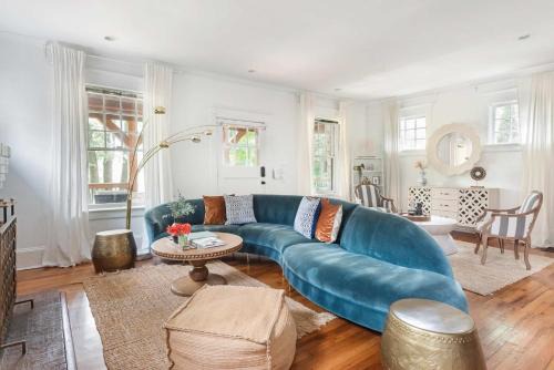 Old Fourth Ward Maison | Edgy Overlook