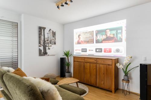 Graz-Straßgang Appartement | EDLER WOHNRAUM Panoramablick 3 SZ Boxspringbetten, E-Ladestation, Kaffeevollautomat, Klima, Lift, Terrasse & 2xTG