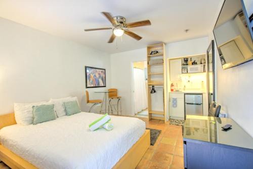 Hendricks and Venice Isles Maison | Efficiency 2 on water Las Olas, beach and free kayaks