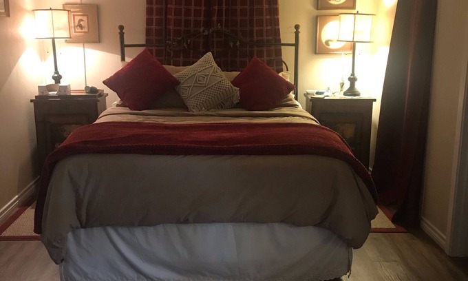 Lufkin Appartement | Efficacité Apt. Situé dans l'est du Texas Pineywoods. Privées apt / inlaws Quarters