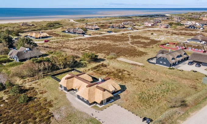 Blavand Strand Maison | "Ege" - 200m from the sea by Interhome