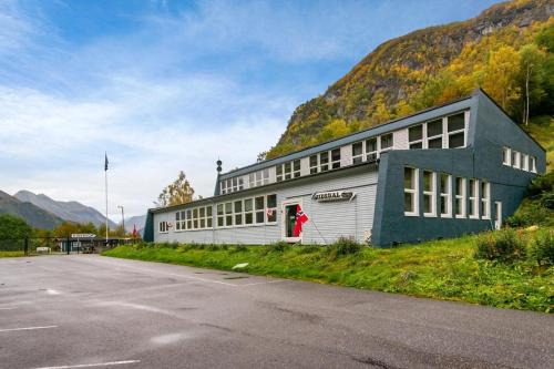 Eidsdal Hôtel | Eidsdal Motel & Restaurant