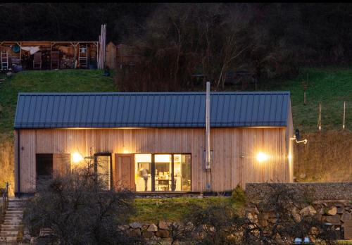 Immerath Maison | eifelhausaufzeit-Vulkaneifel-Architekten-Chalet mit Sauna im Vulkankrater