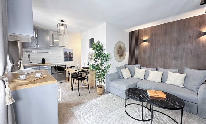 Passy Appartement | Duplex Élégant et Chic près de la Tour Eiffel