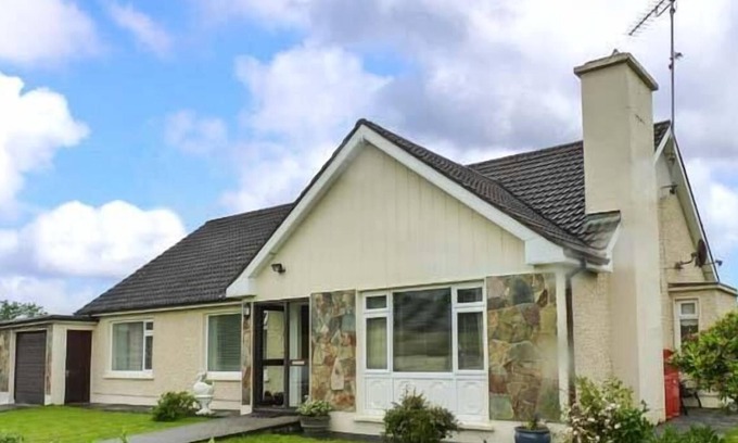 Cloone Cottage | Eileen's, AUGHAVAS, COMTÉ DE LEITRIM