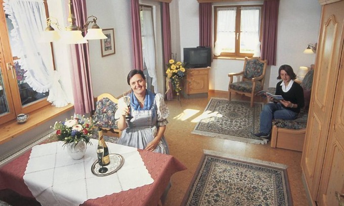 Groissenbach Appartement | Ein-Raum-Ferienwohnung (8) 32qm, Dusche/WC, Kochnsiche, Balkon