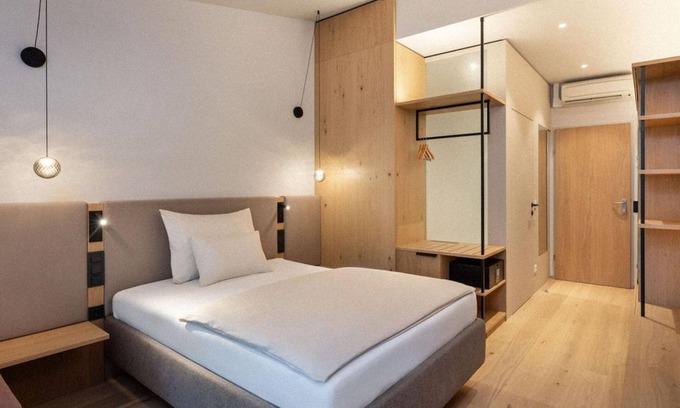 Wagerberg Maison | Einzelzimmer mit Balkon - Quellenhotel Heiltherme Bad Waltersdorf