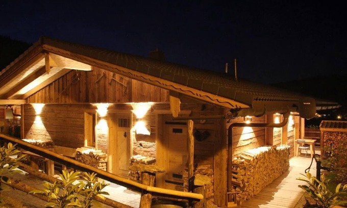 Rabenstein Appartement | Einzigartige Ferienhütte mit Eigenem Wellnessbereich