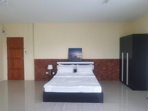 Ban Chang Hôtel | Ek Residence Banchang City