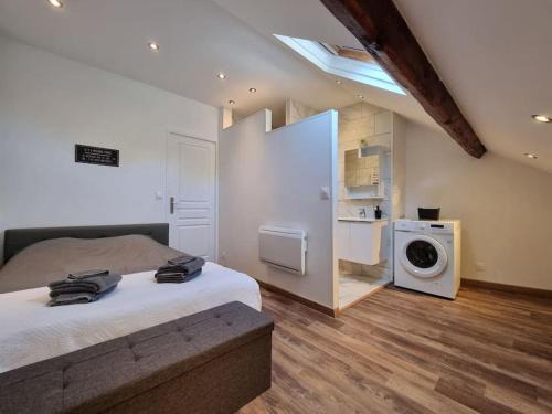 Provins Appartement | Elégance Provinoise aux pieds des remparts Classé