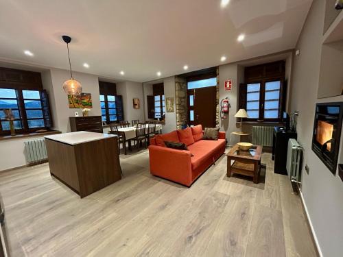 Oballo Maison | El Balcón De Muniellos
