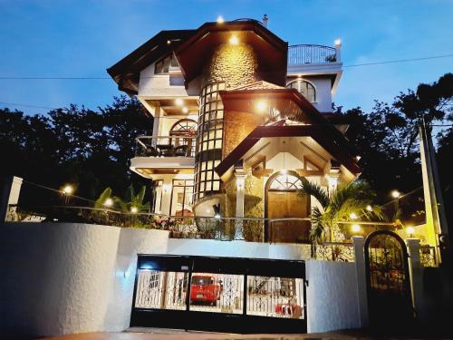 Angono Lit Et Petit-Déjeuner | El Castillo Bed and Breakfast