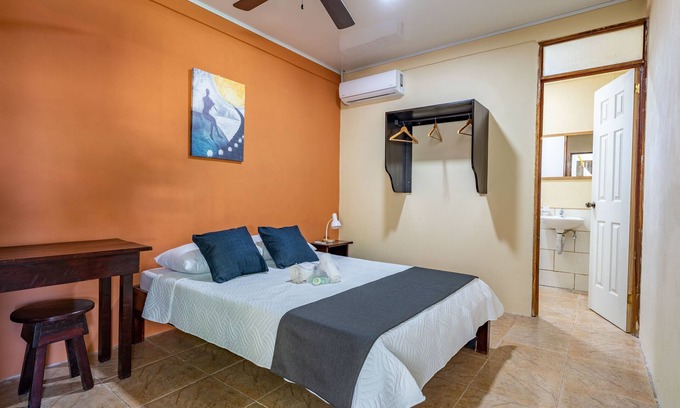Canas Dulces Lit Et Petit-Déjeuner | El Cocobolo Food&Rest Room 3 B&B Wifi A/C Pkg