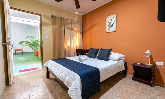 Canas Dulces Lit Et Petit-Déjeuner | El Cocobolo Food&rest Room 6 B&B Wifi A/C Pkg Gratis