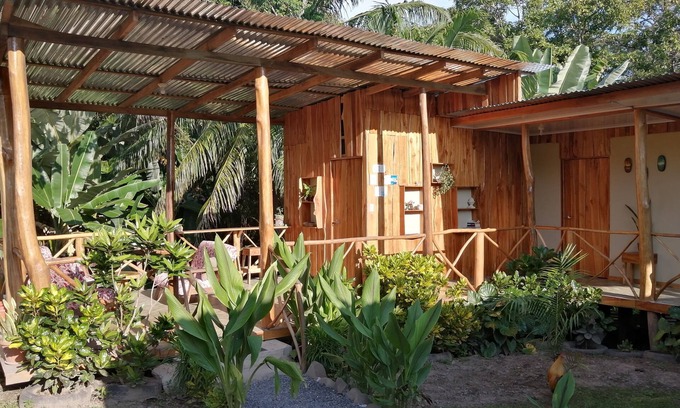 Paquera Cabine | El Gecko