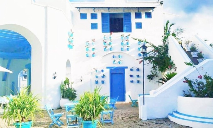 Puerto Triunfo Cabine | El Gran Porton del Santorini